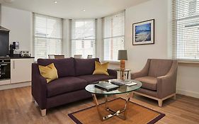 Braid Apartments By Mansley